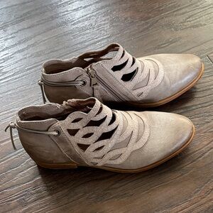 Miz Mooz Women's Gray Ankle Booties, Like New